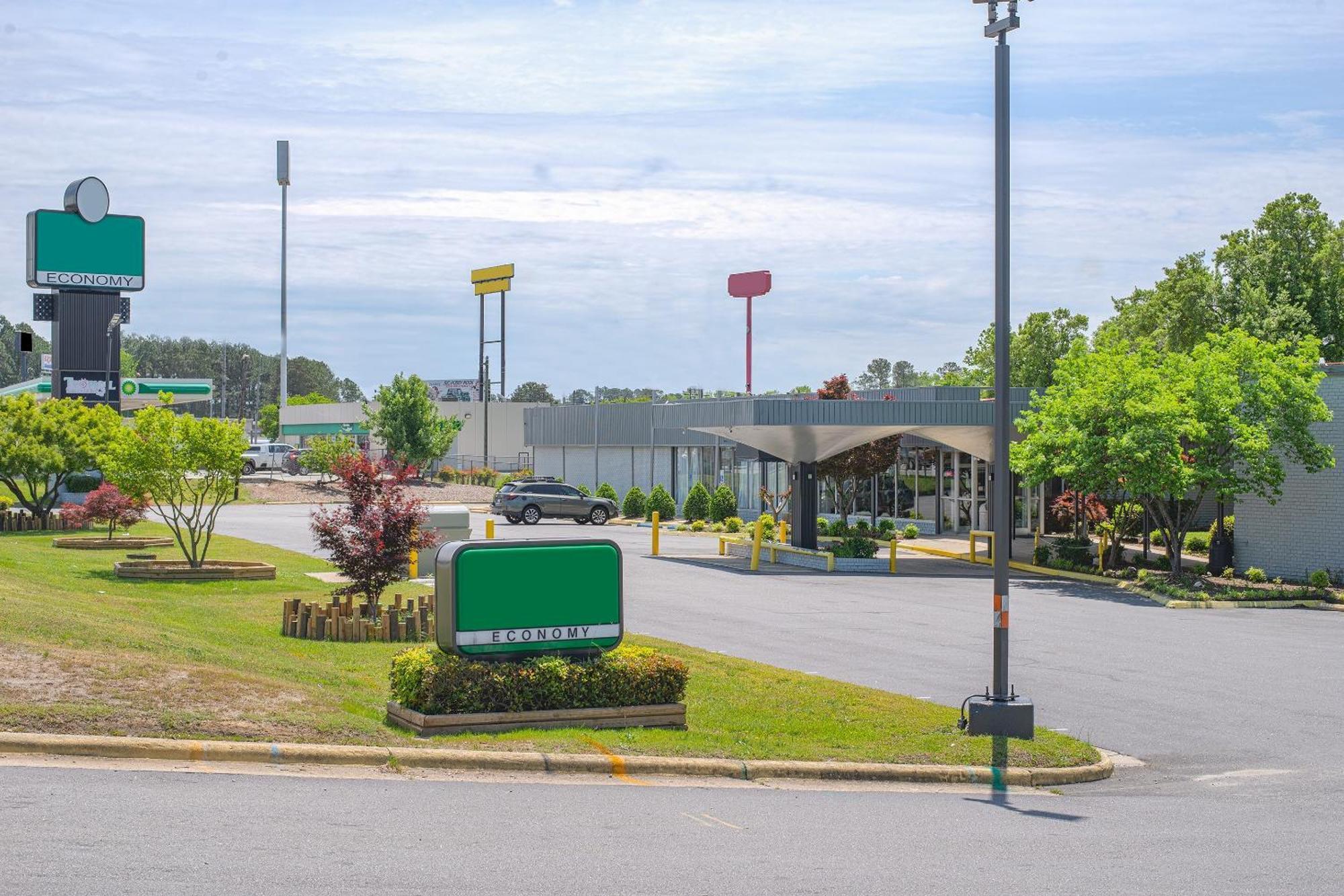 Masters Inn Selma Smithfield I-95 By Oyo Екстер'єр фото