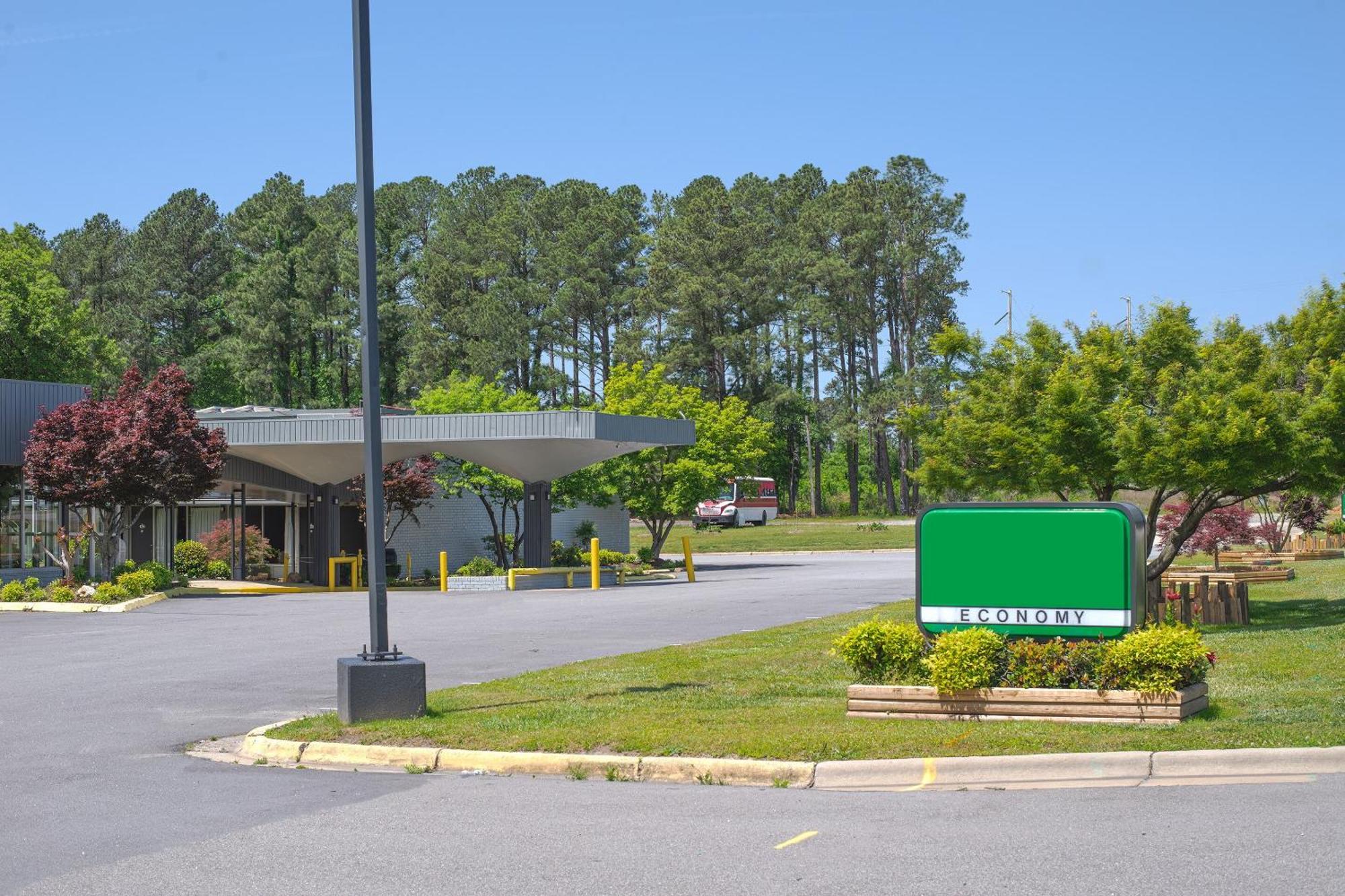 Masters Inn Selma Smithfield I-95 By Oyo Екстер'єр фото
