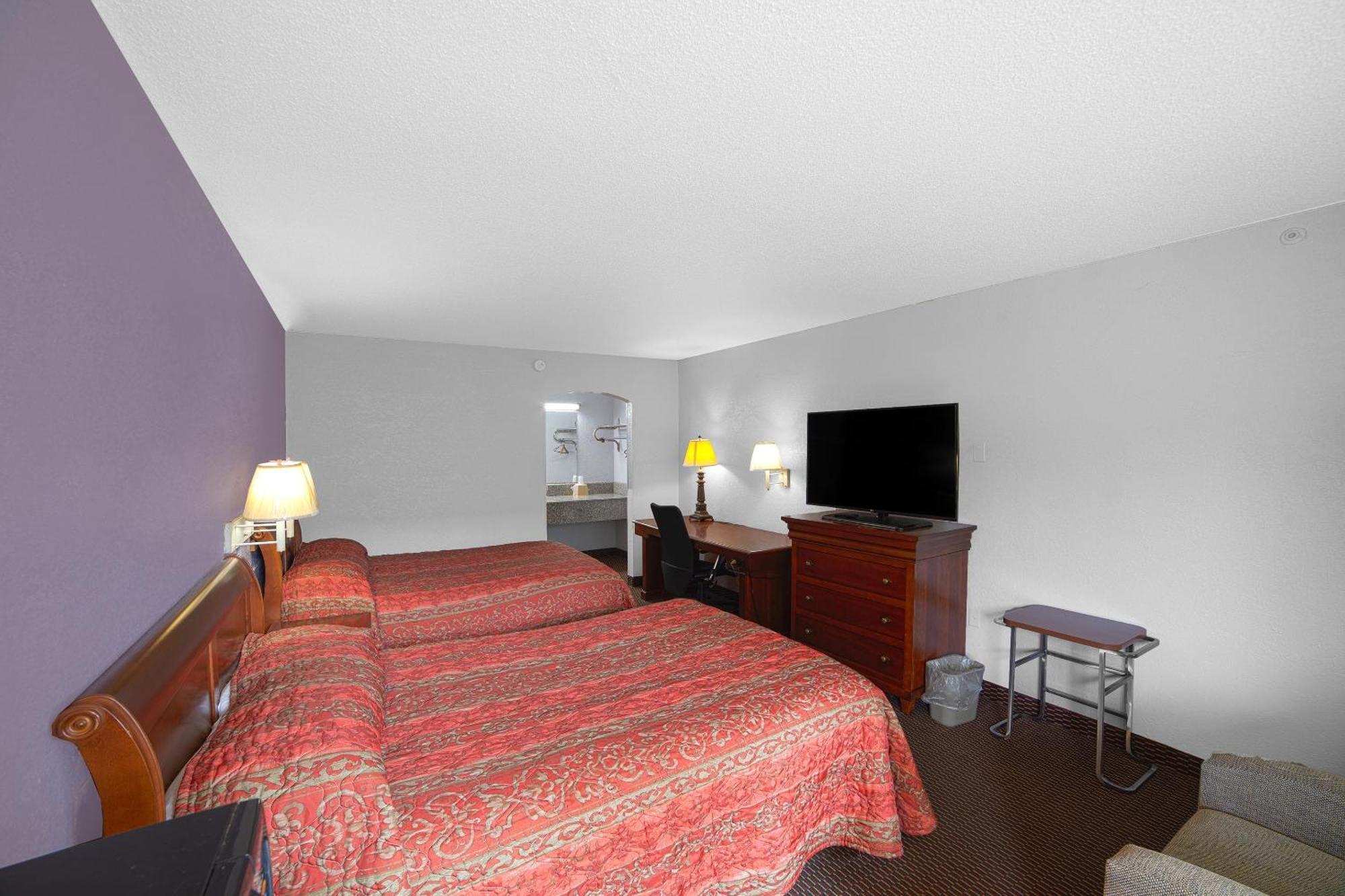 Masters Inn Selma Smithfield I-95 By Oyo Екстер'єр фото