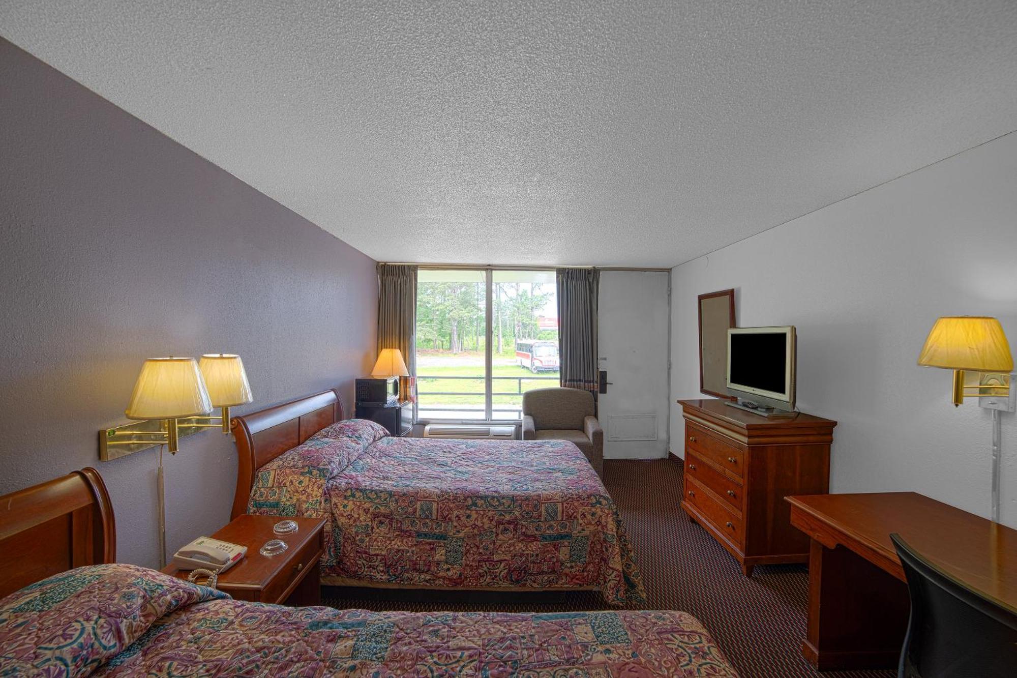 Masters Inn Selma Smithfield I-95 By Oyo Екстер'єр фото